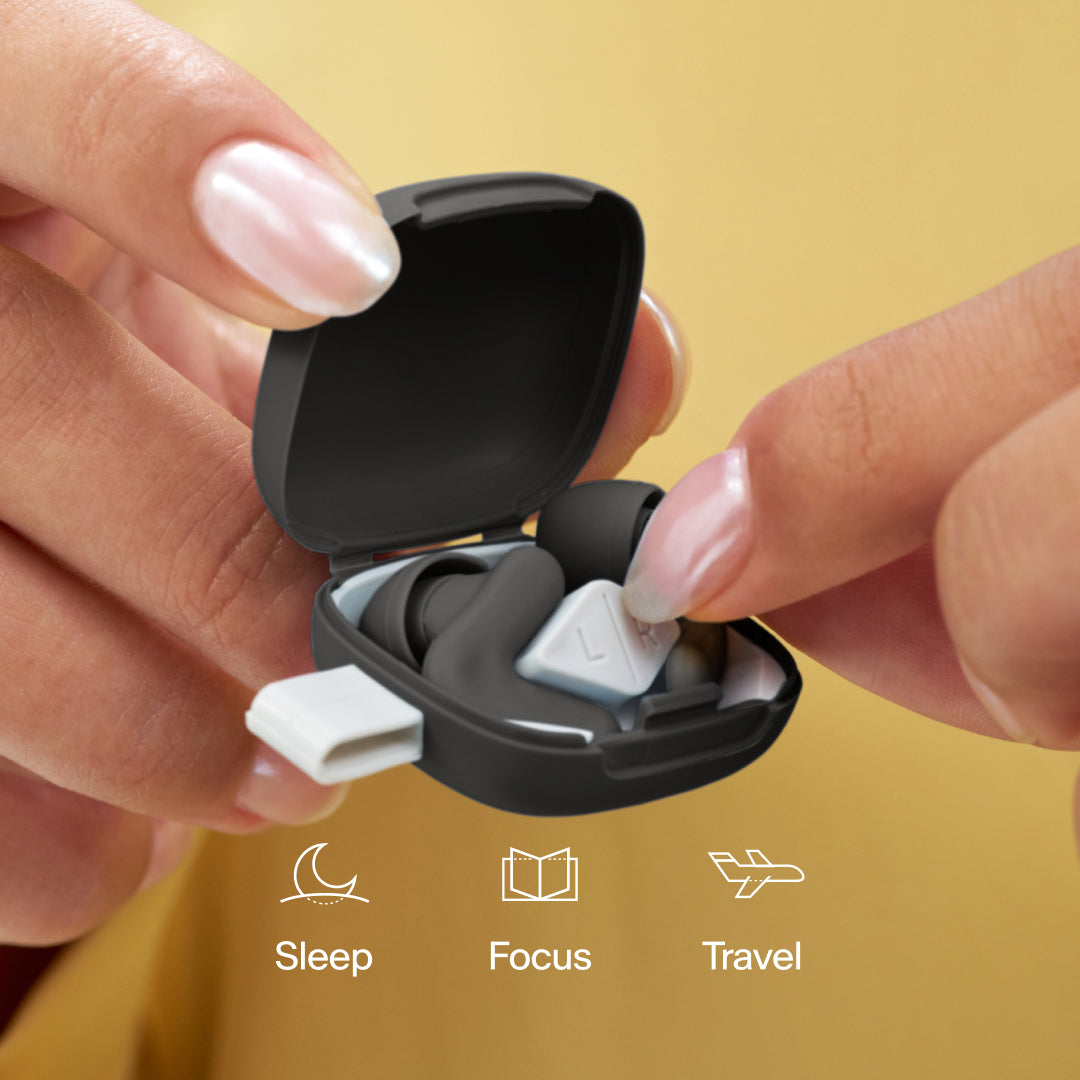 Alpine Silence earplugs in case – black #color_black